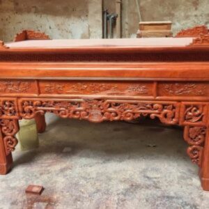 Bàn thờ gia tiên 2m07 gỗ hương BTĐ410