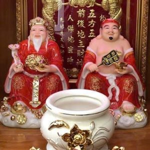 Tượng Thần Tài Thổ Địa Sứ Đỏ Thỏi Vàng BTĐ562